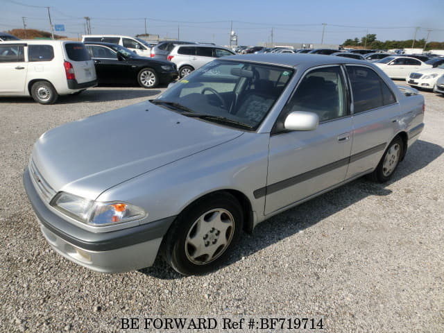 TOYOTA Carina