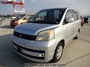 Used 2003 TOYOTA VOXY BF720259 for Sale