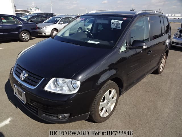 VOLKSWAGEN Golf Touran