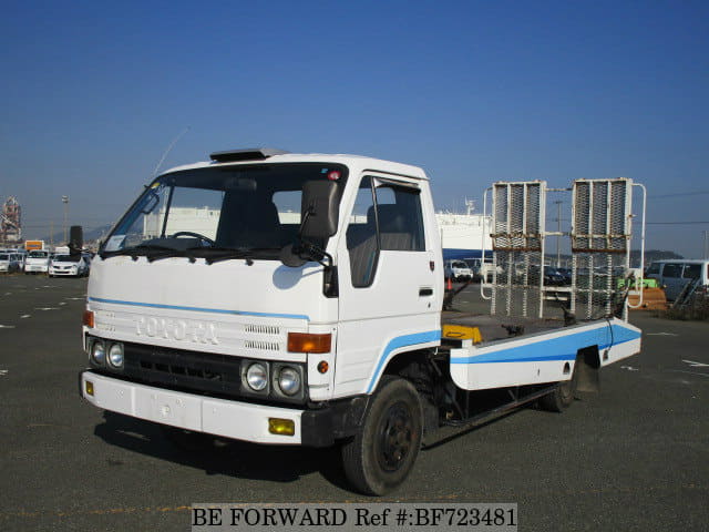 TOYOTA Dyna Truck