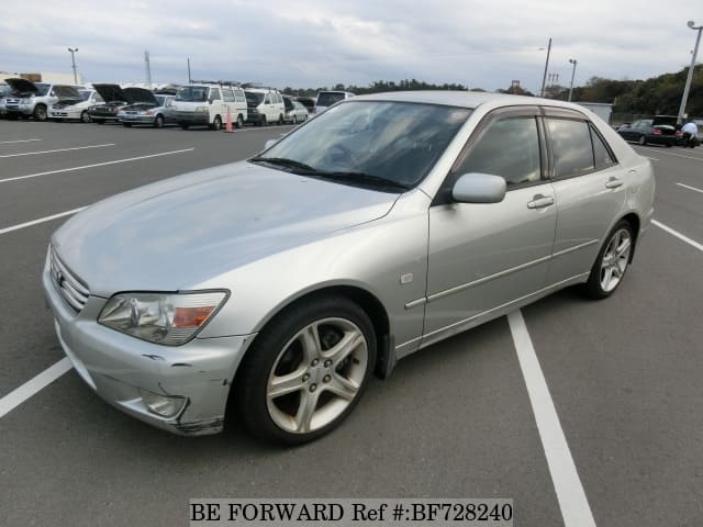 Toyota altezza 1998
