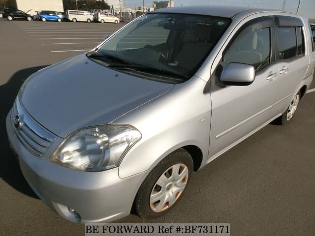 Toyota raum 2008