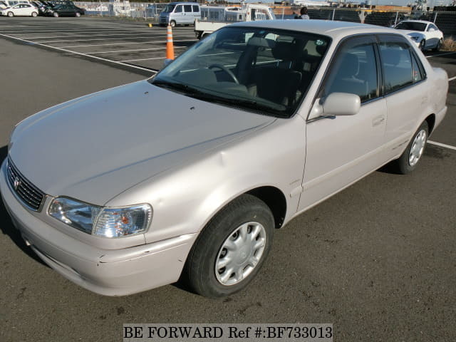 TOYOTA Corolla Sedan