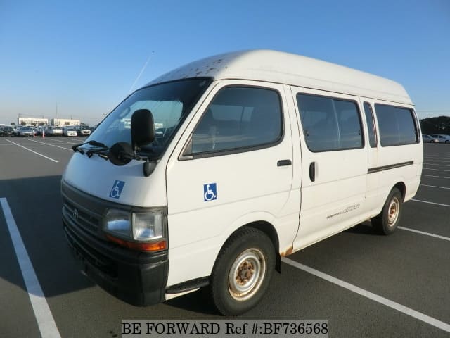 TOYOTA Hiace Commuter