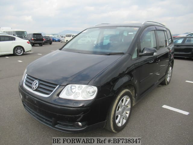 VOLKSWAGEN Golf Touran