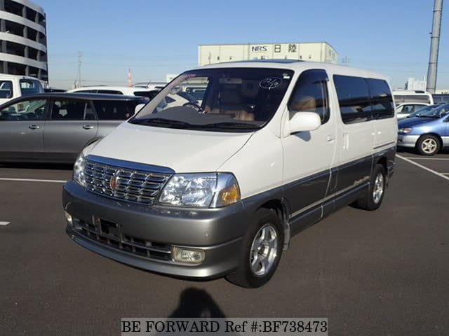 TOYOTA Grand Hiace