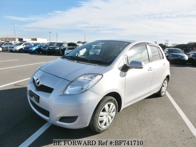 TOYOTA Vitz