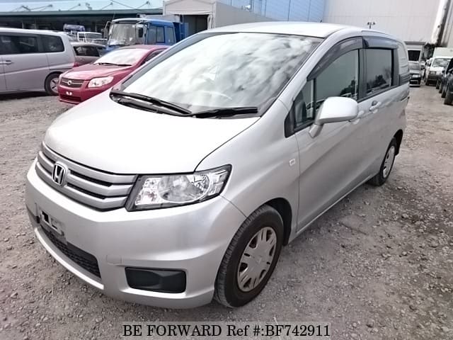 Honda freed spike 2010