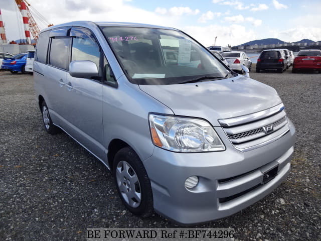 Toyota noah 2007