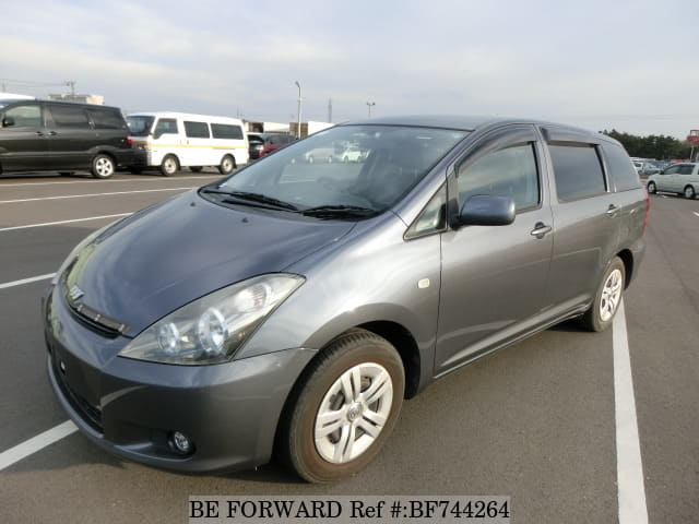 TOYOTA Wish