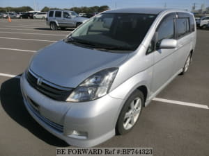 Used 2005 TOYOTA ISIS BF744323 for Sale