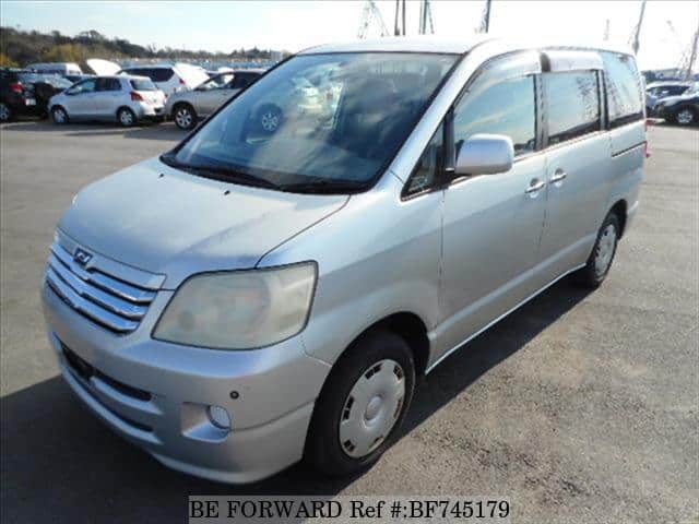 Toyota noah 2002