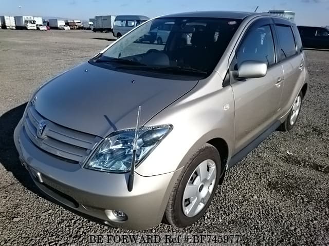 Toyota ist 2004