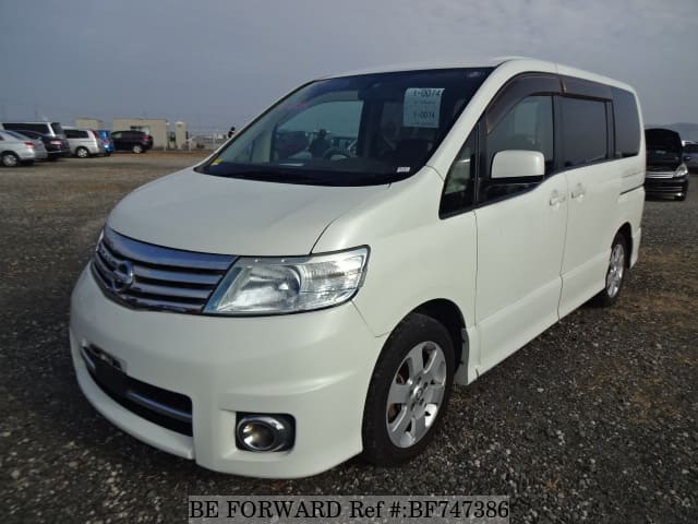 NISSAN Serena