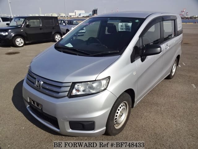 HONDA Freed Spike