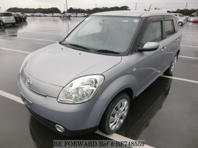 Mazda verisa 2005
