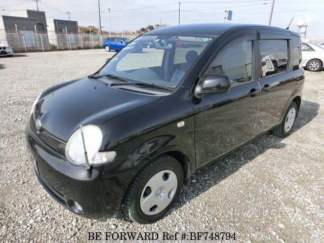 Toyota sienta 2003