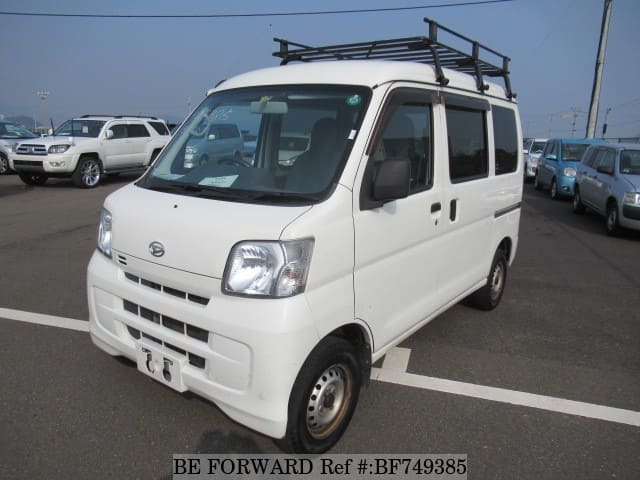 DAIHATSU Hijet Cargo