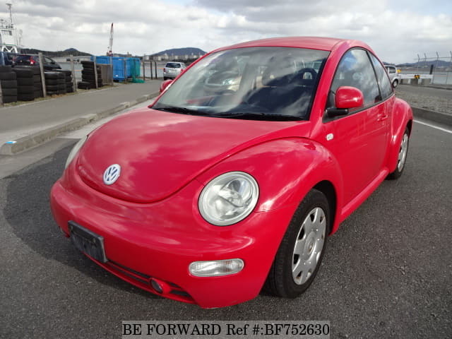 VOLKSWAGEN New Beetle