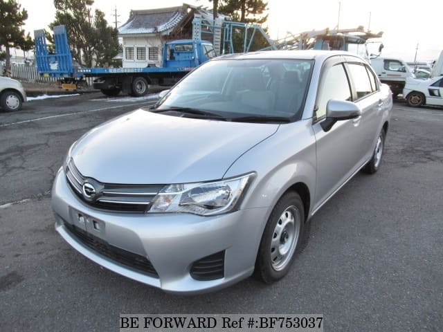Toyota corolla axio 2012