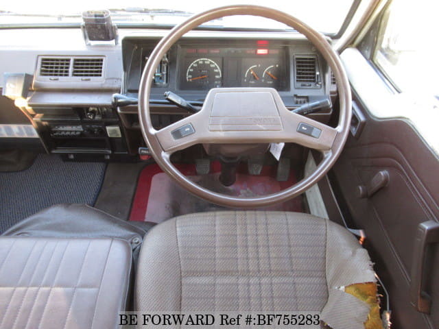Used 1985 TOYOTA HIACE VAN HIGH ROOF DX/M-YH61VH for Sale BF755283