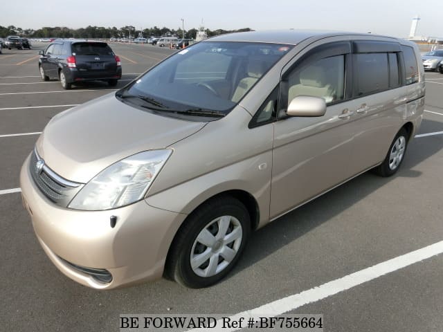 Toyota isis 2005