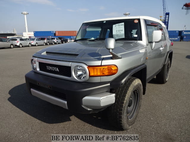 TOYOTA FJ Cruiser