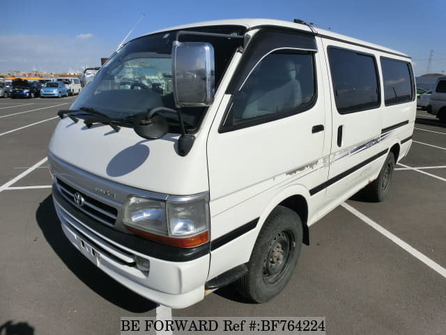 TOYOTA Regiusace Van