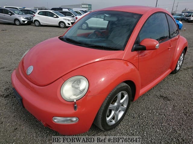 VOLKSWAGEN New Beetle