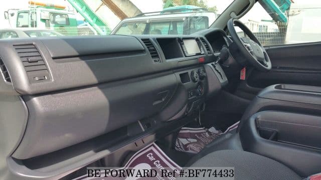Used 2017 TOYOTA HIACE COMMUTER for Sale BF774433 - BE FORWARD Used 2017 TOYOTA HIACE COMMUTER for Sale BF774433 - BE FORWARD