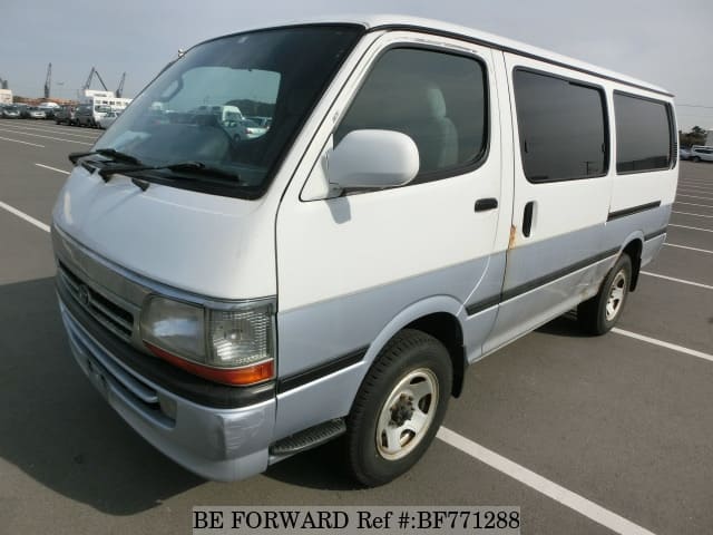 TOYOTA Regiusace Van