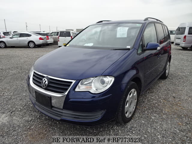 VOLKSWAGEN Golf Touran