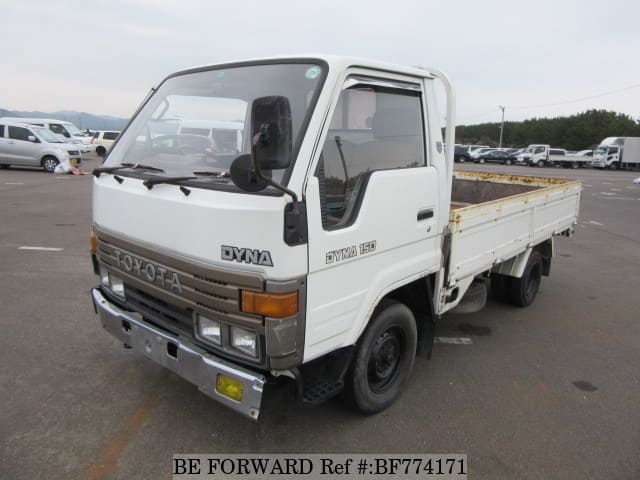 TOYOTA Dyna Truck