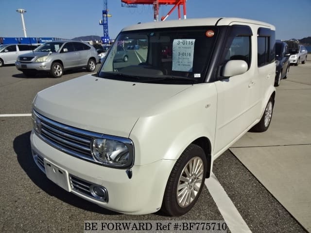 NISSAN Cube