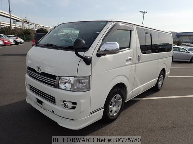 TOYOTA Regiusace Van