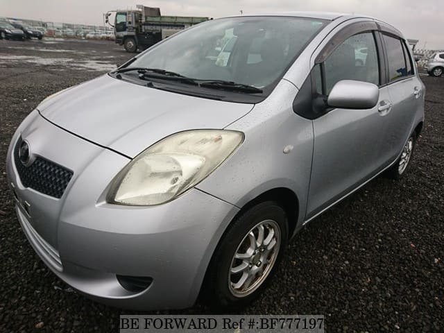 TOYOTA Vitz