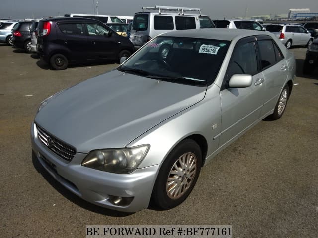 Toyota altezza 2005