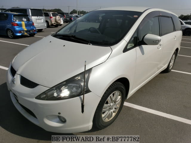 MITSUBISHI Grandis