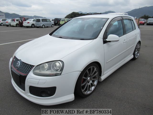 VOLKSWAGEN Golf GTI