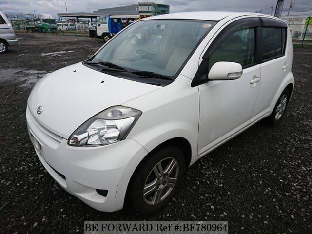 DAIHATSU Boon