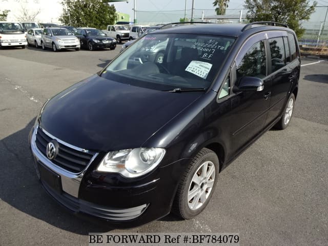 VOLKSWAGEN Golf Touran