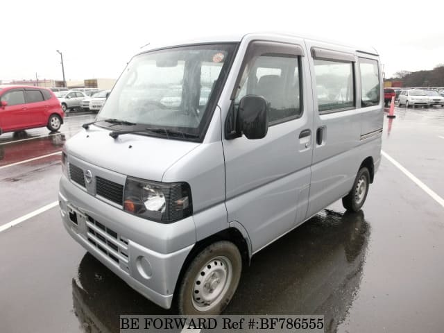 Nissan clipper van
