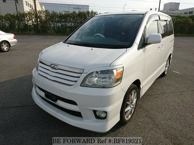 Toyota noah 2001