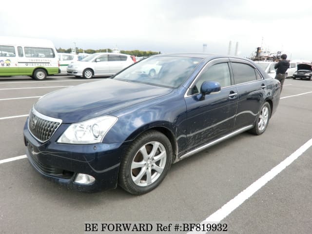 Toyota crown 2011