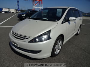 Used 2006 MITSUBISHI GRANDIS BF825192 for Sale