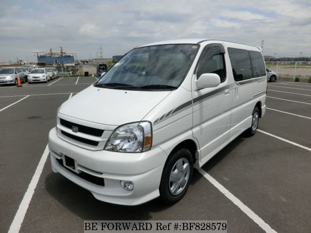 TOYOTA Touring Hiace