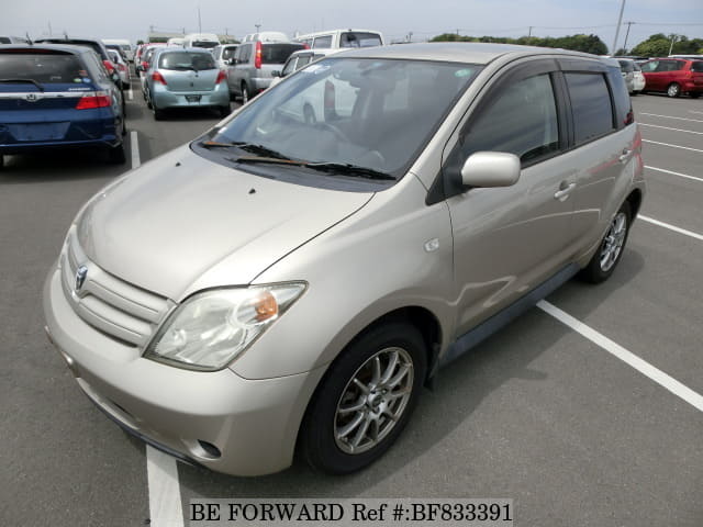 TOYOTA IST