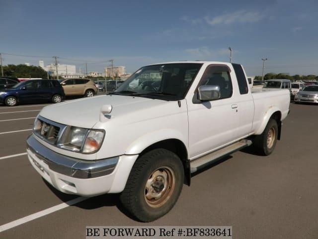 NISSAN Datsun Truck