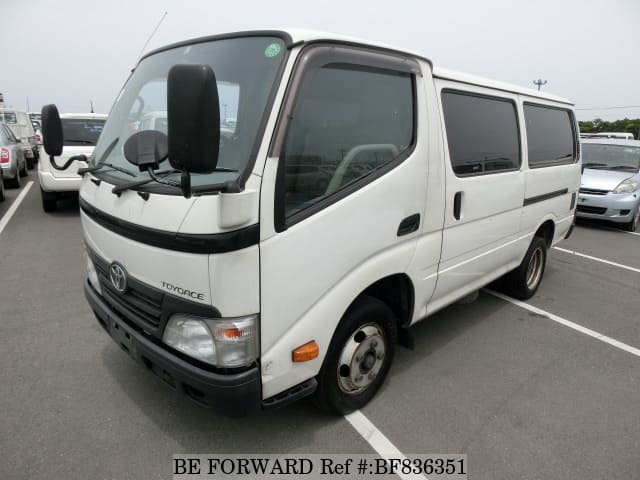 TOYOTA Toyoace Route Van