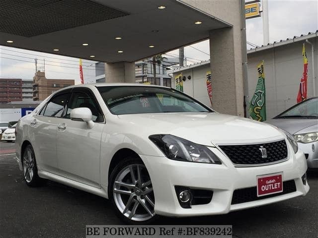 Toyota crown 2011